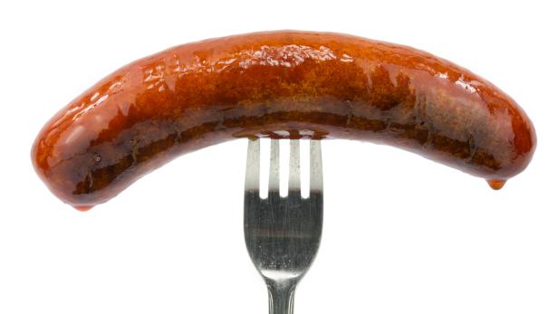 Preisgefälle beim Grillen: Was Österreicher für ihre Lieblingswürstel zahlen