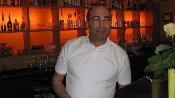 Im Restaurant Insieme am Innsbrucker Bahnhof herrscht Kussverbot. Besitzer Kerameddin Korkmaz