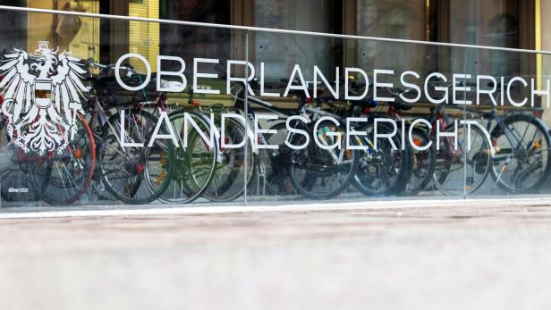 Anklage: 25-Jähriger soll fünf Banküberfälle in Tirol begangen haben