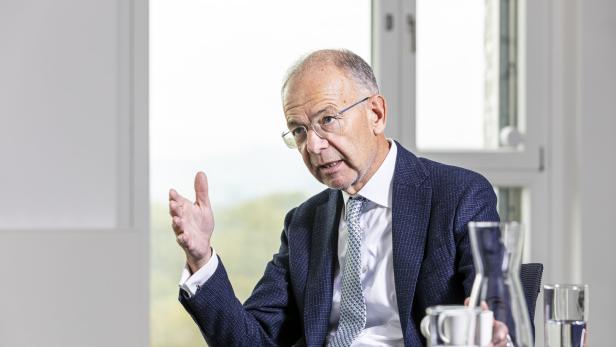 "Hat Europa gegen China und die USA noch eine Chance, Herr Scheuch?"