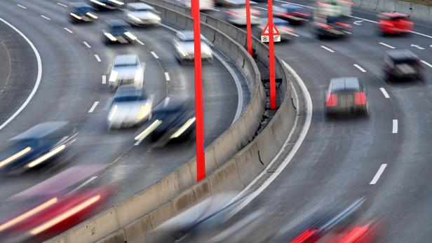Tirol: Frontalcrash auf A12 führt zu stundenlanger Totalsperre