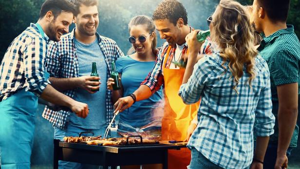 Geselligkeit, Röstaromen – und ein gutes Bier zum Grillen