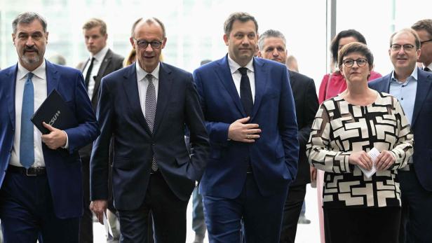 "Aufbruchssignal" in Deutschland: Koalitionsvertrag zwischen Union und SPD