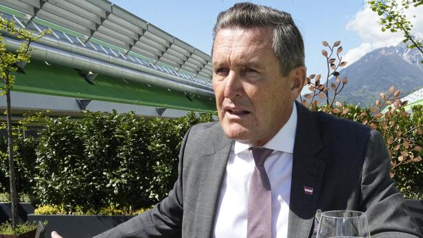 WIRTSCHAFT POLITIK - VERKEHRSMINISTER PETER HANKE BEI INNIO JENBACHER (vormals GE Jenbacher)