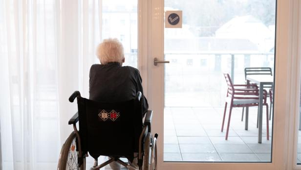 Pflege: 60 Prozent haben Sorge, dass sie dafür kein Geld haben werden